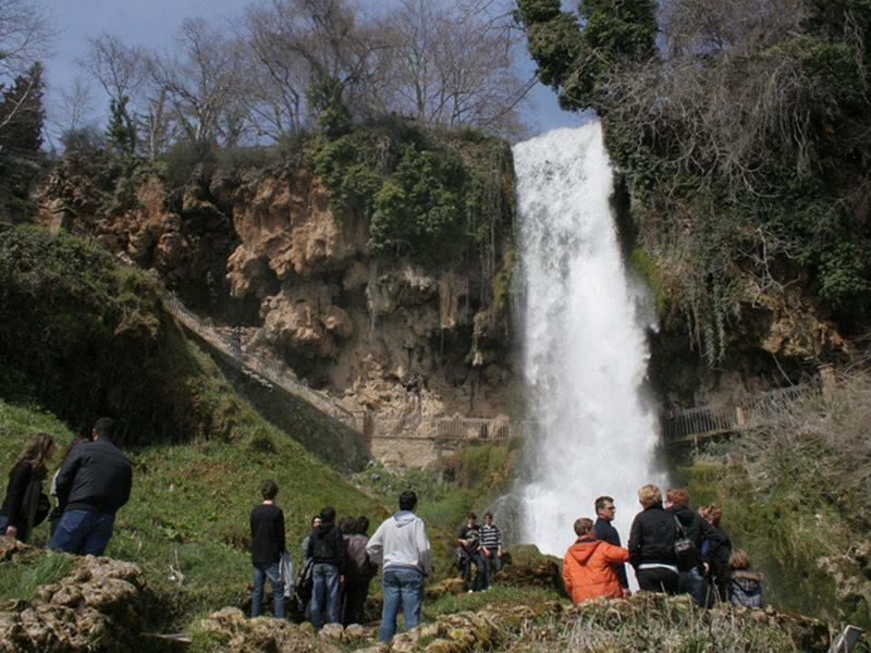 waterfall-karanos