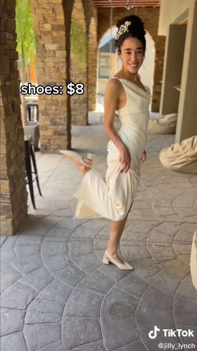 Αυτή η νύφη ξόδεψε 3,60 € για νυφικό και 7,50 € για παπούτσια!